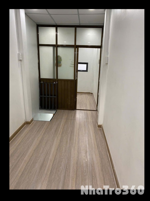 CHO THUÊ NHÀ NHỎ VÕ VĂN KIỆT, Q.1 GIÁ 5 TRIỆU.