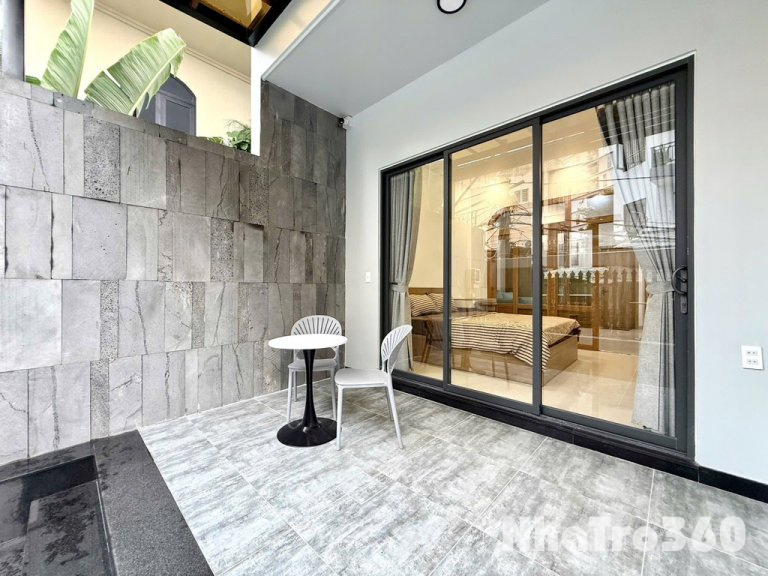 CHO THUÊ CĂN HỘ 1PN BAN CÔNG- NỘI THẤT- SÂN BAY