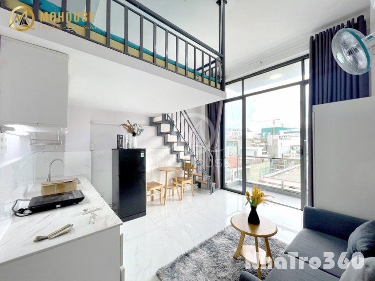 Căn hộ duplex ban công gần sân bay quận Tân Bình