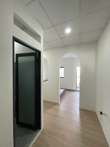 Cho thuê căn hộ ban công, Q4, Đường Đoàn Văn Bơ, gần ĐH Nguyễn Tất Thành, chợ Xóm Chiếu, Cầu Tân Thuận