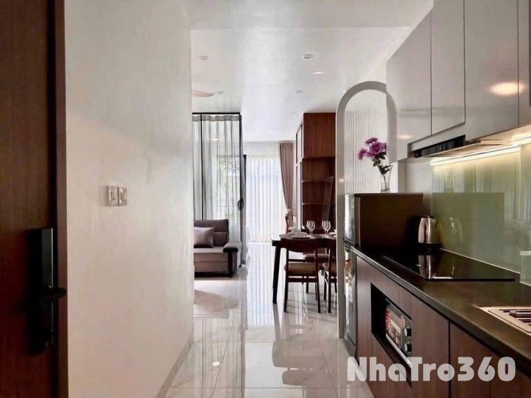 Căn hộ studio cửa sổ lớn gần sân bay Tân Bình