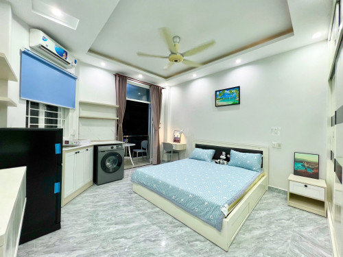 Cho thuê căn hộ ban công, Q8, Đường Âu Dương Lân, gần Cầu Nguyễn Văn Cừ, Cầu Chữ Y, ĐH Sài Gòn