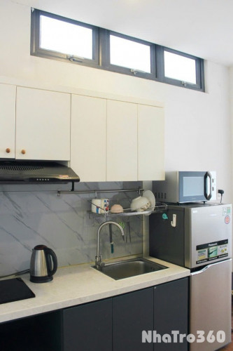 Cho thuê studio ban công quận 1, full nội thất