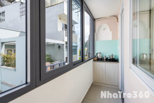 Cho thuê căn hộ 1PN quận 1, ban công full nội thất