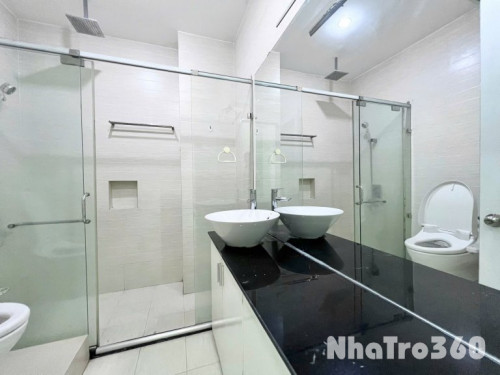 Cho thuê căn hộ ban công, Q8, Đường Âu Dương Lân, gần Cầu Nguyễn Văn Cừ, Cầu Chữ Y, ĐH Sài Gòn