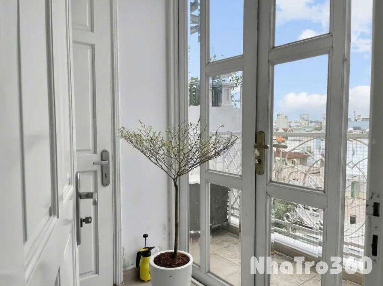 CHO THUÊ PHÒNG STUDIO TÁCH BẾP FULL NỘI THẤT, QTB