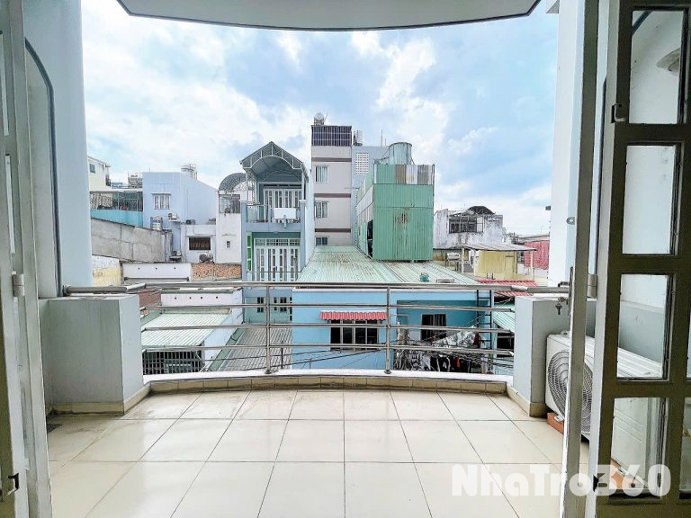 Cho thuê căn hộ ban công, Q8, Đường Âu Dương Lân, gần Cầu Nguyễn Văn Cừ, Cầu Chữ Y, ĐH Sài Gòn