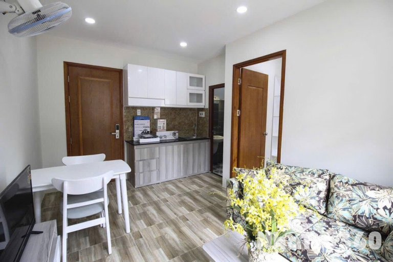 Căn hộ 1pn ban công gần cv Hoàng Văn Thụ Tân Bình