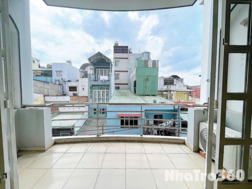 Cho thuê căn hộ ban công, Q8, Đường Âu Dương Lân, gần Cầu Nguyễn Văn Cừ, Cầu Chữ Y, ĐH Sài Gòn