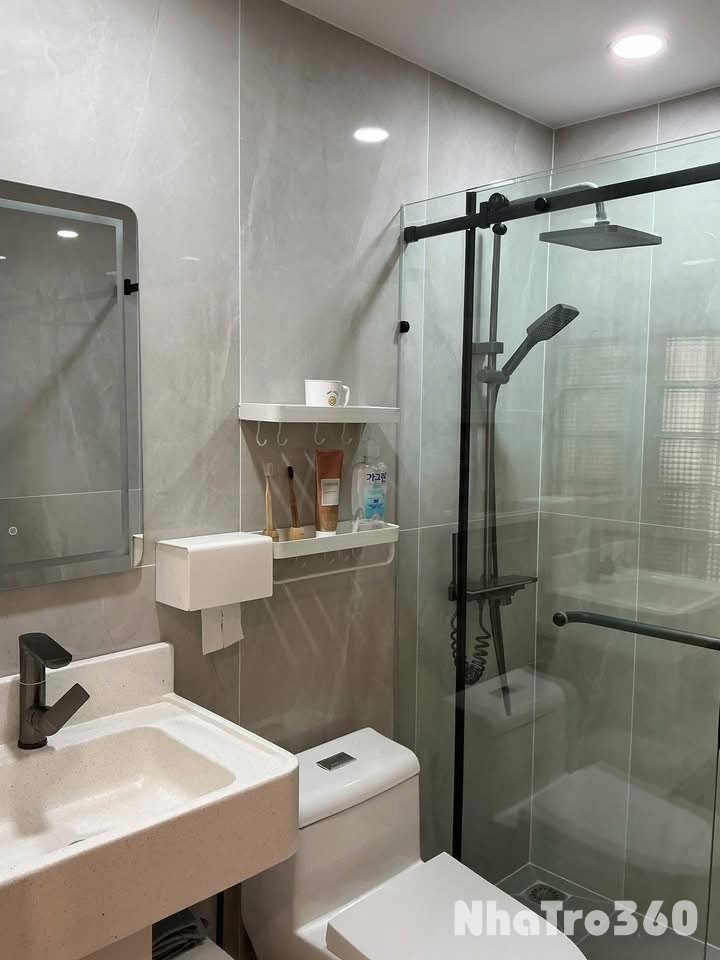 CHO THUÊ PHÒNG STUDIO TÁCH BẾP FULL NỘI THẤT, QTB