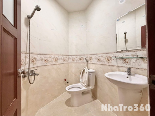 Cho thuê căn hộ 1PN Ban công thoáng Q4 gần chợ 200, ĐH Luật, ĐH Nguyễn Tất Thành