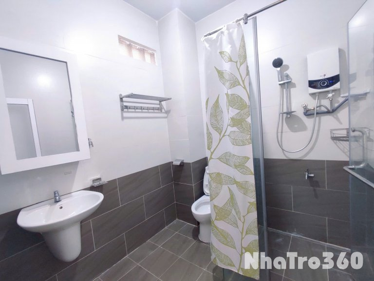 Cho thuê Studio ban công Q1, ngay chợ Tân Định, nhà thờ Tân Định, công viên Lê Văn Tám, cầu Bông,…