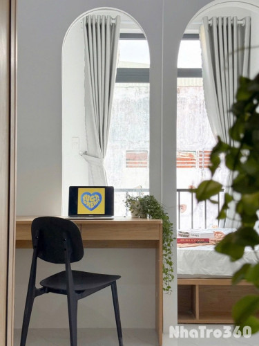 Căn hộ 1pn ban công gần etown, sân bay Tân Bình