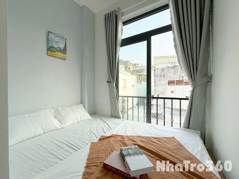Căn hộ 1pn ban công gần etown, sân bay Tân Bình