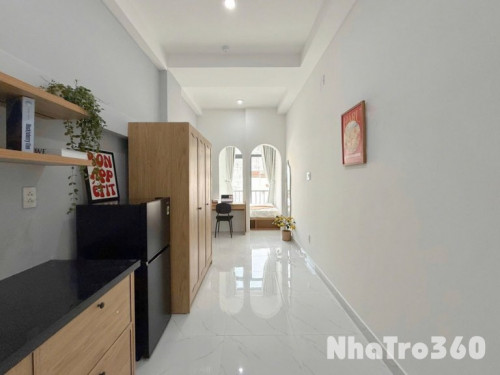Căn hộ 1pn ban công gần etown, sân bay Tân Bình