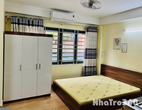 STUDIO BAN CÔNG SIÊU THOÁNG NGAY ĐH VĂN HIẾN