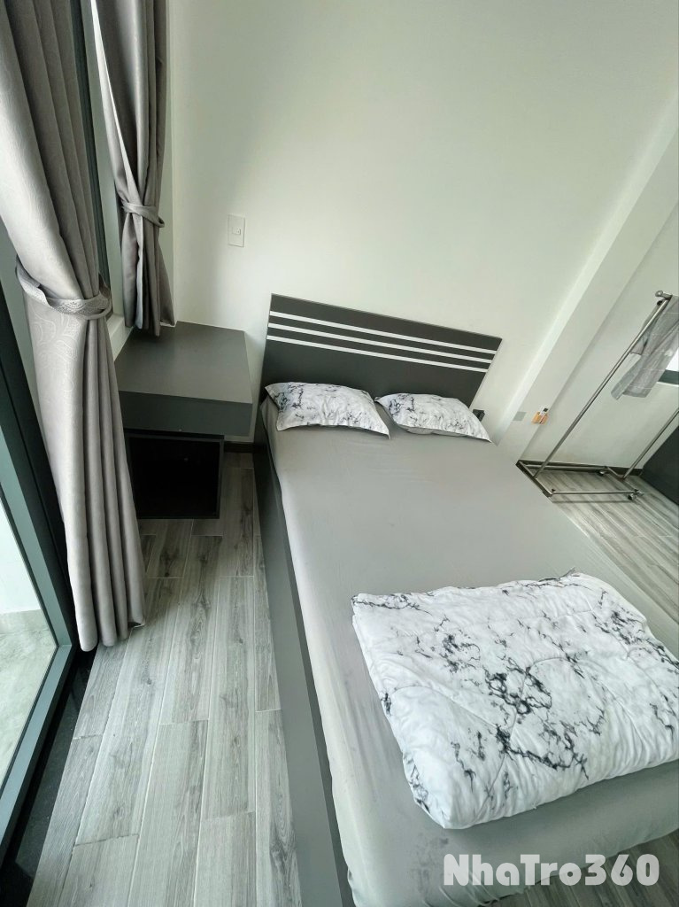 Cho thuê căn hộ Studio Ban công GIÁ RẺ Q4 gần ĐH Luật, ĐH Nguyễn Tất Thành, cầu Tân Thuận