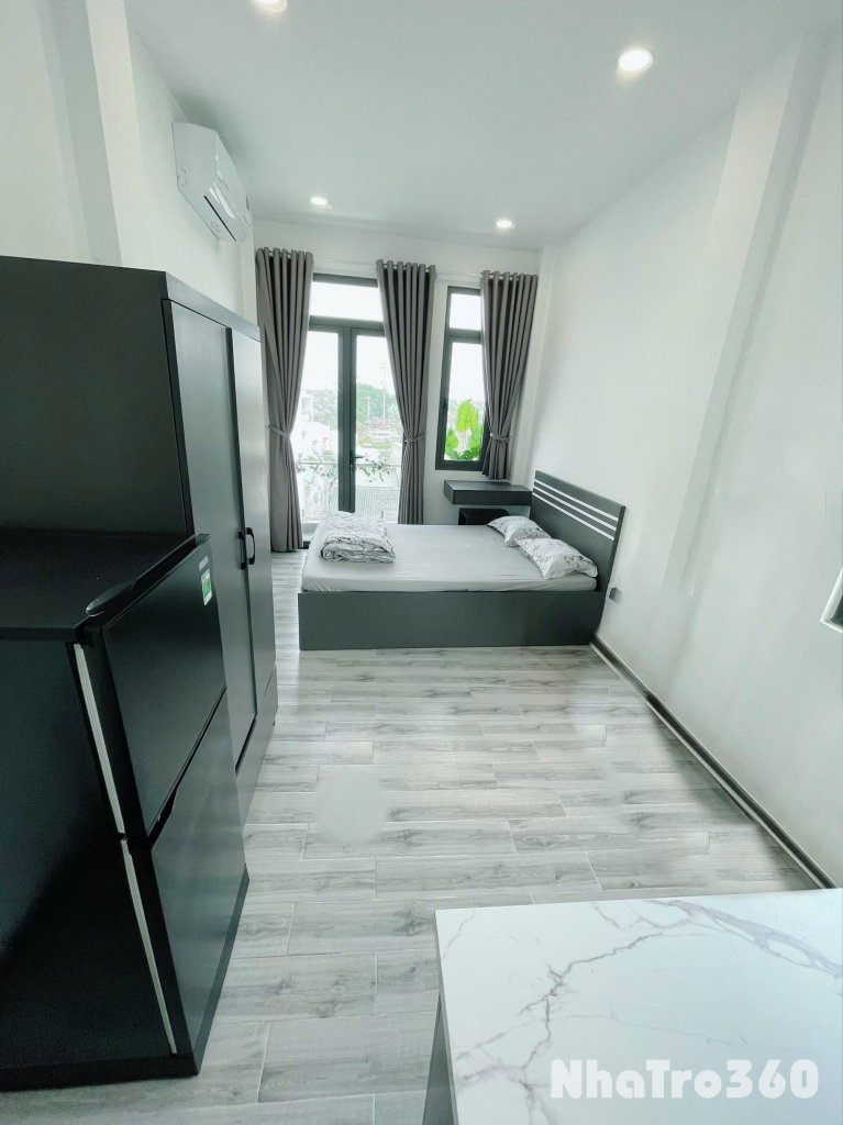 Cho thuê Studio ban công Q4, gần Đh Luật, Đh Nguyễn Tất Thành, cầu Tân Thuận, cầu Kênh Tẻ,…