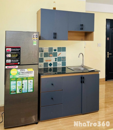 STUDIO BAN CÔNG SIÊU THOÁNG NGAY ĐH VĂN HIẾN