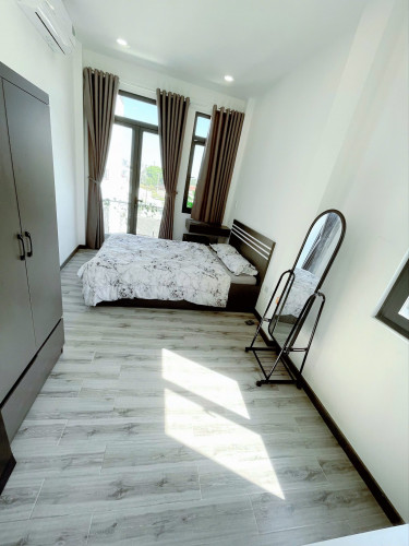 Cho thuê căn hộ Studio Ban công GIÁ RẺ Q4 gần ĐH Luật, ĐH Nguyễn Tất Thành, cầu Tân Thuận