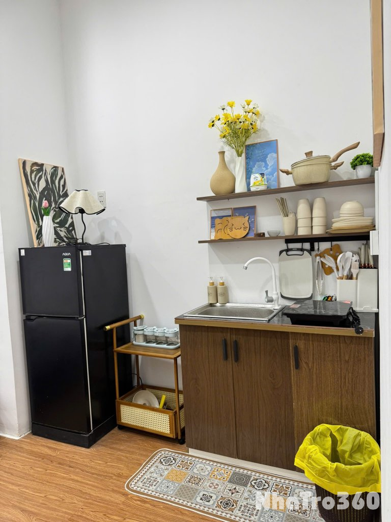 Cho thuê căn hộ ban công, Q8, Đường Âu Dương Lân, gần Cầu Nguyễn Văn Cừ, Cầu Chữ Y, ĐH Sài Gòn