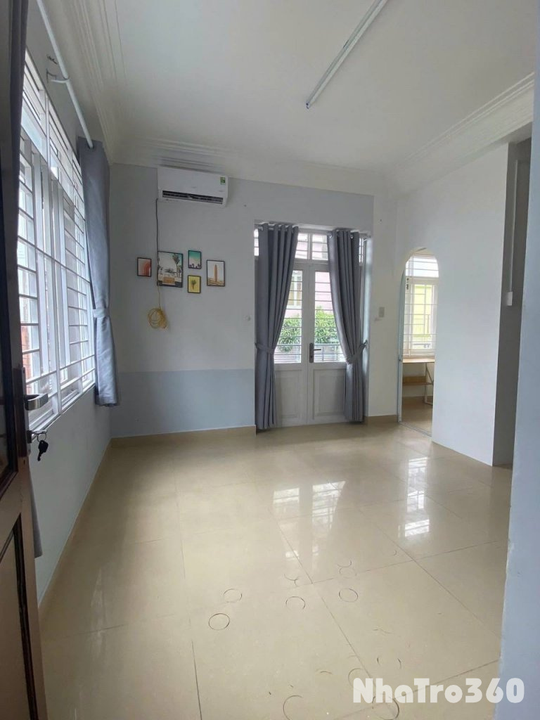 Cho thuê căn hộ 1PN Ban công Q4 gần cầu Kênh Tẻ, cầu Ông Lãnh, cầu Calmette