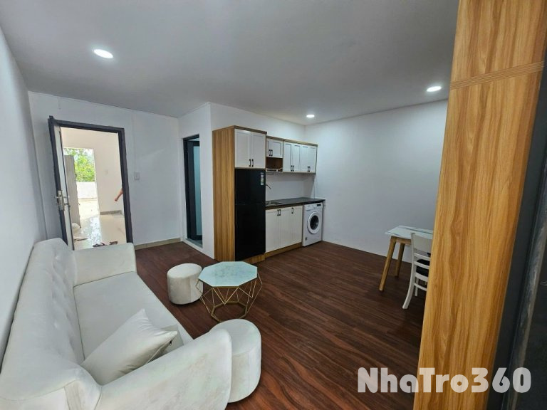 Căn 1PN ban công siêu thoáng - Phạm Văn Hai