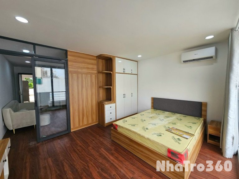 Căn 1PN ban công siêu thoáng - Phạm Văn Hai