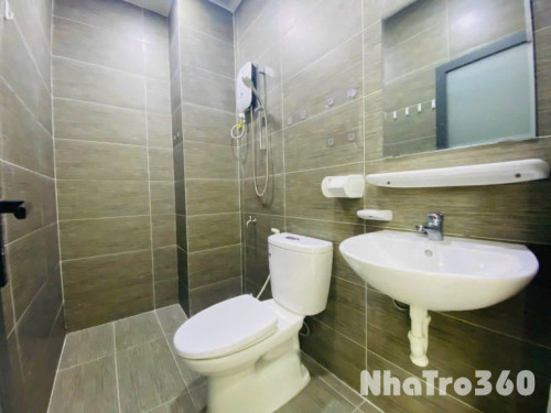 Cho thuê căn hộ ban công, Q8, đường Dương Bá Trạc, gần Cầu Nguyễn Văn Cừ, Cầu Chữ Y, ĐH Sài Gòn