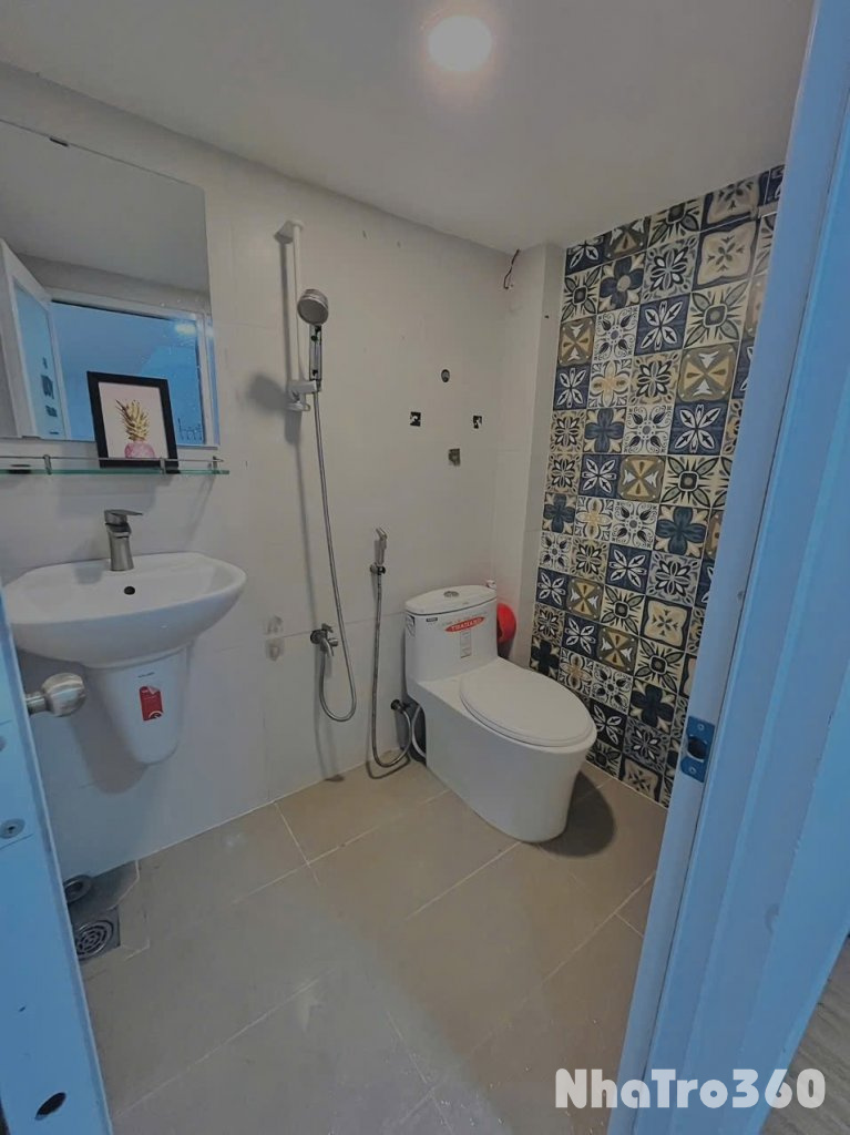 Cho thuê Duplex cửa sổ Q1 - ngay cầu Ông Lãnh, chợ Bến Thành, Pullman, Saigon Center…