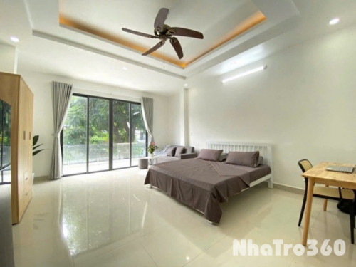 Phòng ban công 35m2 quận 1 ngay ngã 5 cống quỳnh